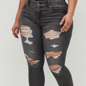 TORRID Bombshell Skinny Super Soft High-Rise Destructed Jean